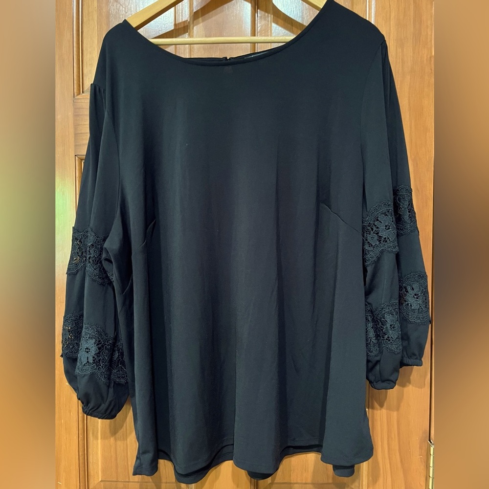 Adrianna Papell long sleeve top blouse
